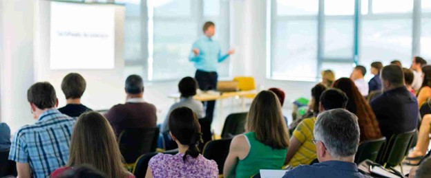 What “In-Person Coach Training” Usually Looks Like (and the Variations)
