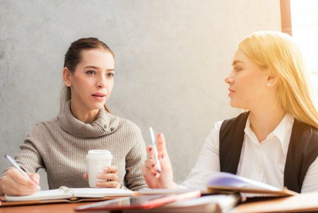 Why Ontological Coach Training Builds Better Coaches Than Scripted Techniques Alone